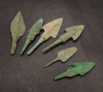 Bronstijd Brons Arrowhead Group - 55 mm (Zonder