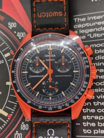 Swatch - Mission On Earth - Lava - Zonder minimumprijs -, Sieraden, Tassen en Uiterlijk, Horloges | Heren, Nieuw