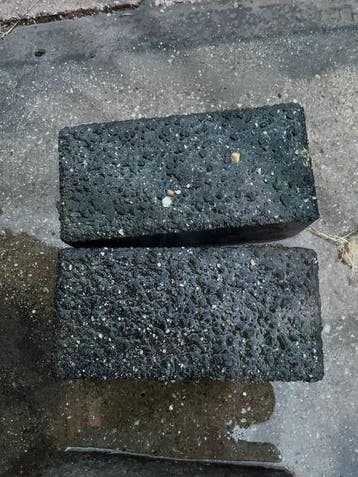 Gebruikte betonklinkers Zutphen Zwart (Op pallets)..., Ophalen of Verzenden, Gebruikt, Klinkers