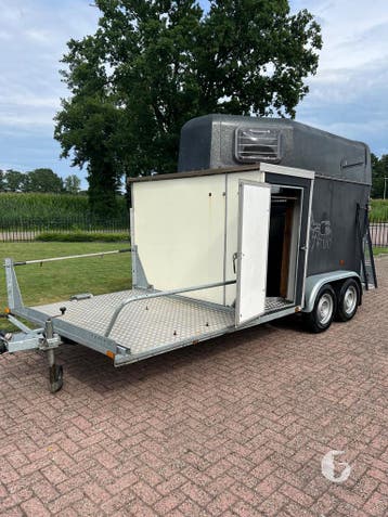 Koetsentrailer / mentrailer uit 2012!, Dieren en Toebehoren, Ophalen, Zo goed als nieuw, Hout, 2-paards trailer
