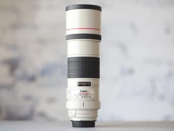 Canon EF 300mm f/4L IS USM, Ophalen of Verzenden, Zo goed als nieuw, Telelens