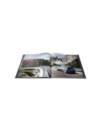 2016 FERRARI GTC4 LUSSO HARDCOVER BROCHURE 5599/16, Nieuw, Ferrari, Author