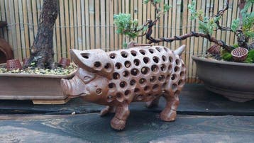 Japanse gietijzeren lantaarn pig varken pagode - IJzer