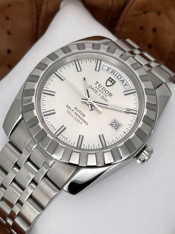 Tudor - Classic Day Date Automatic - 23010 - Heren -