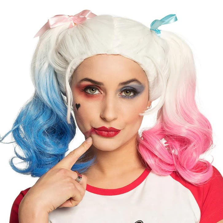 Pruik J. Ester Quinn, Kleding | Dames, Carnavalskleding en Feestkleding, Nieuw, Ophalen of Verzenden