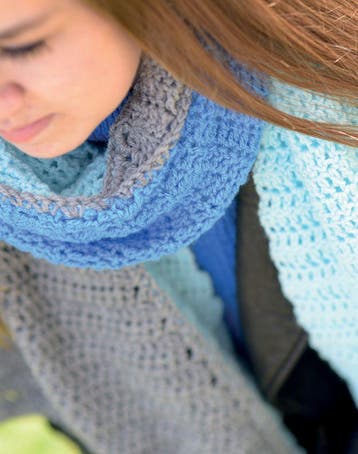 Haakpatroon Omslagdoek - moderne sjaal met kleurvlakken, Ophalen of Verzenden, Nieuw