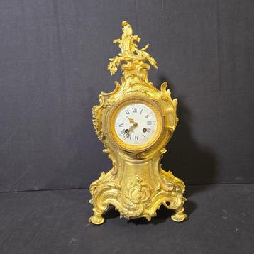 Tafelklok Rococo stijl - Verguld brons - 1850-1900 - Top in