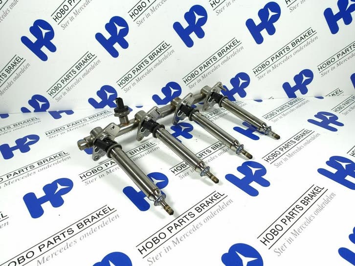 Injector rail A 274 070 0995 o.a: E-klasse w213, Auto-onderdelen, Motor en Toebehoren, Gebruikt, 3 maanden garantie, Mercedes-Benz
