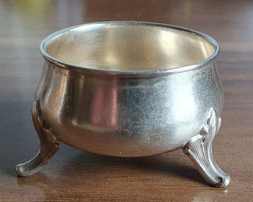 Kom op een voet - .800 zilver, Antiek en Kunst