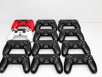 Diverse ps4 controllers, Spelcomputers en Games, Ophalen of Verzenden, Zo goed als nieuw