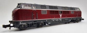 Minitrix N - 2061 - Diesellocomotief (1) - Serie BR 221, Hobby en Vrije tijd, Modeltreinen | N-Spoor, Nieuw
