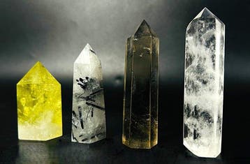 ***GEEN RESERVE*** Crystal Tower Set (4 stuks, 55–80 mm) –