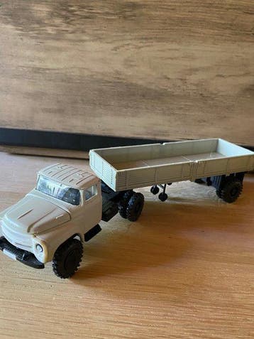 1:43 - Modelauto - vrachtwagen met aanhanger - Zil type, Nieuw