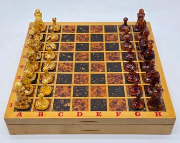 chess set echiquier - Schaakspel - Baltisch amber, hars en