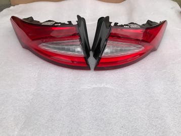 Maserati Levante achterlichten links + rechts Full LED, Verzenden, Gebruikt