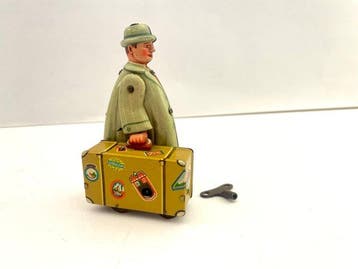Fritz Voit - Blikken speelgoedfiguur - Man with Suitcase or