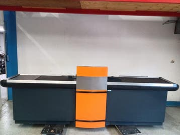 Check-out - B370 x D62 x H96 cm - links