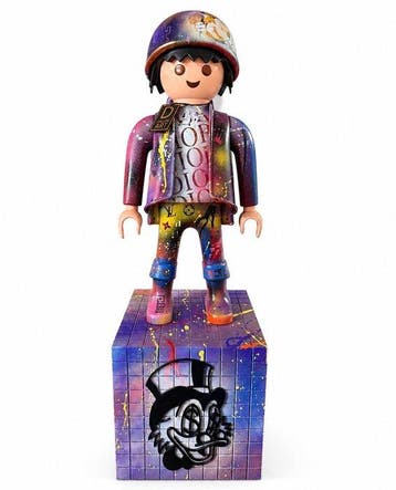 Daluxe Art - 1999 • XXL Scrooge McDuck Playmobil Display –