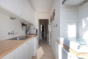 Te Huur 3 Appartement Koopmans van Boekerenstraat In Den Haa, Den Haag, Den Haag, Direct bij eigenaar, Appartement