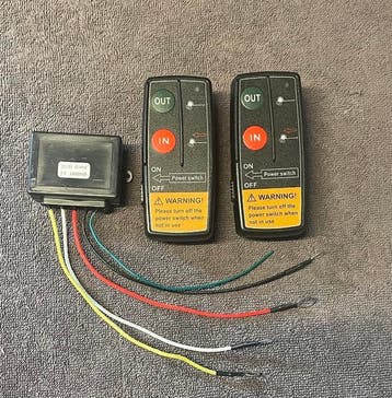 12V-24V Lier afstandsbediening, Winch RC, Nieuw 2x  handset, Ophalen of Verzenden, Nieuw, Elektrisch