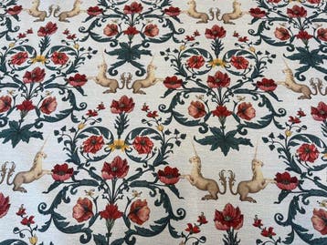 500 x 140 cm – Katoenen meubelstof met eenhoorns en