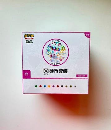 Pokémon - 10 Box - Sealed Case Pokemon CSV9.5 Sylveon Coin, Nieuw