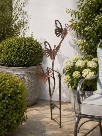 sculptuur, Gietijzeren tuimelaar met vlinders - 99 cm -