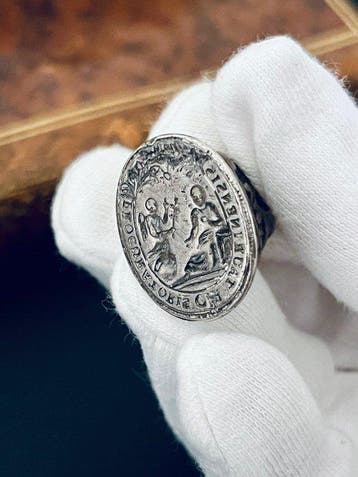 Heraldiek Zilver Religieus stempel - 3 cm