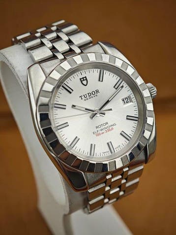 Tudor - Geneve Rotor Self-Winding Date – Silver Dial – 37.6