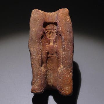Oud-Egyptisch Terracotta Grote mal van de Nefertem-godin,