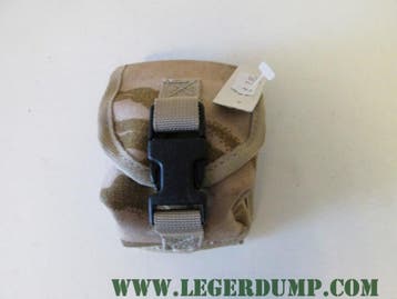Tasje camouflage 8,5 x 11 cm (tassen, Rugtassen, Overig), Sieraden, Tassen en Uiterlijk, Tassen | Rugtassen, Ophalen of Verzenden