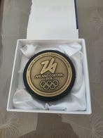 Officiële Olympische premium ijshockeypuck Milano Cortina, Nieuw