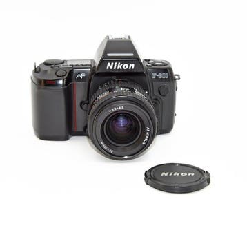 Nikon F-801 + AF Nikkor 35-70mm f/3.3-4.5 Analoge camera, Nieuw