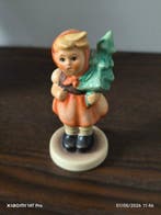 Goebel - Figuur - Girl with Fir Tree Tmk7 - Keramiek