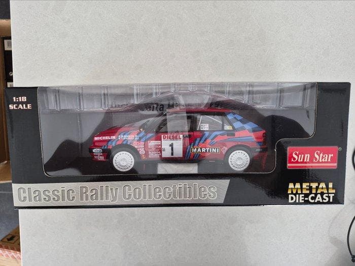 Sunstar 1:18 - Model sportwagen - Lancia Delta Integrale HF, Hobby en Vrije tijd, Modelauto's | 1:5 tot 1:12