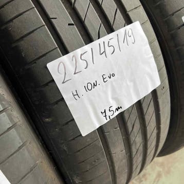 2 x Hankook 225-45-19 Zomerbanden 7,5mm, Auto-onderdelen, 19 inch, Gebruikt, Ophalen of Verzenden, Band(en)