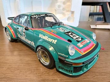 EXOTO Racing Legends 1:18 - Model raceauto - Porsche 911 RSR, Nieuw