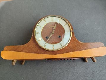 Pendule - Junghans - Antiek fineerhout - 1950-1960 -