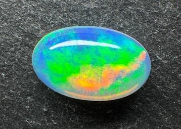 Opaal Cabochon- 1.28 g
