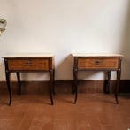 Nachtkastje (2) - Hout, Knoesthout, Antiek en Kunst