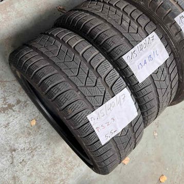 2 x Pirelli Sottozero 3 215-40-17 Winterbanden 5,5mm, Auto-onderdelen, Banden en Velgen, 17 inch, Band(en), Personenwagen, Gebruikt