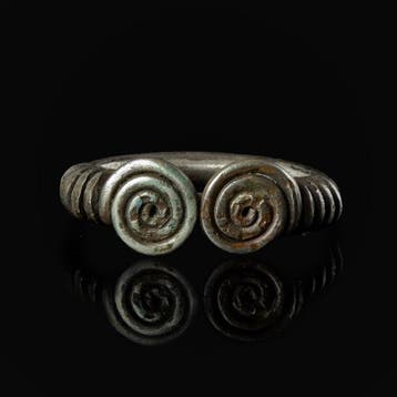 Keltisch Zilver Ring met dubbele spiralen