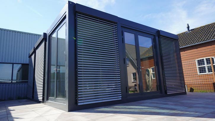 Luxe, prefab kantoorunit. Modern en stijlvol, Doe-het-zelf en Verbouw, Containers