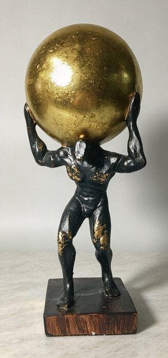 sculptuur, Atlas Carrying the Golden World Cup Trophy