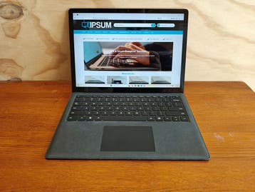 Microsoft Surface Laptop 2 | i7 8650u | 8gb DDR4 | 250gb SSD, Qwerty, 8 GB, 13 inch, Minder dan 2 Ghz