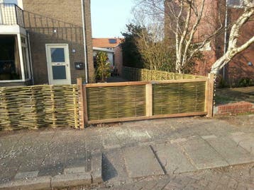 Wilgentenen schutting in één dag bij u op locatie geplaatst!, Tuin en Terras, Schuttingen, 1 tot 2 meter, Nieuw, Ophalen of Verzenden