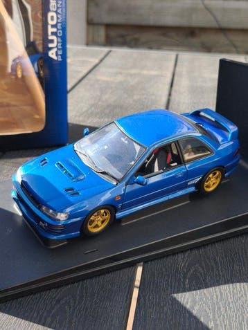 Autoart 1:18 - Modelauto - Subaru Impreza Type R 22B, Nieuw