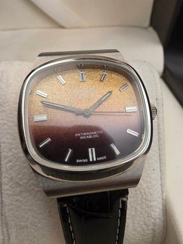 Oris - 17 Jewels - Gradient Dial – Swiss – 1970s - Zonder, Nieuw