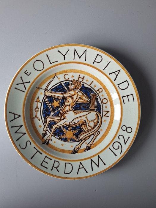 Tegel - Herinneringsbord Olympiade 1928 - Petrus Regout -, Antiek en Kunst, Antiek | Glas en Kristal