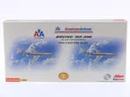 Schaal 1:500 Schuco/StarJets 3557609/SJAAL151A American A..., Ophalen of Verzenden, Gebruikt